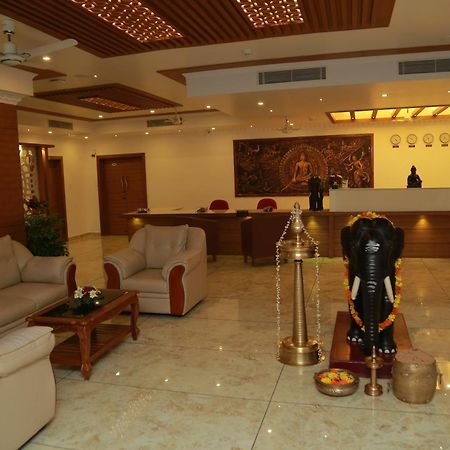 Hotel Savera Park Thrissur Dış mekan fotoğraf