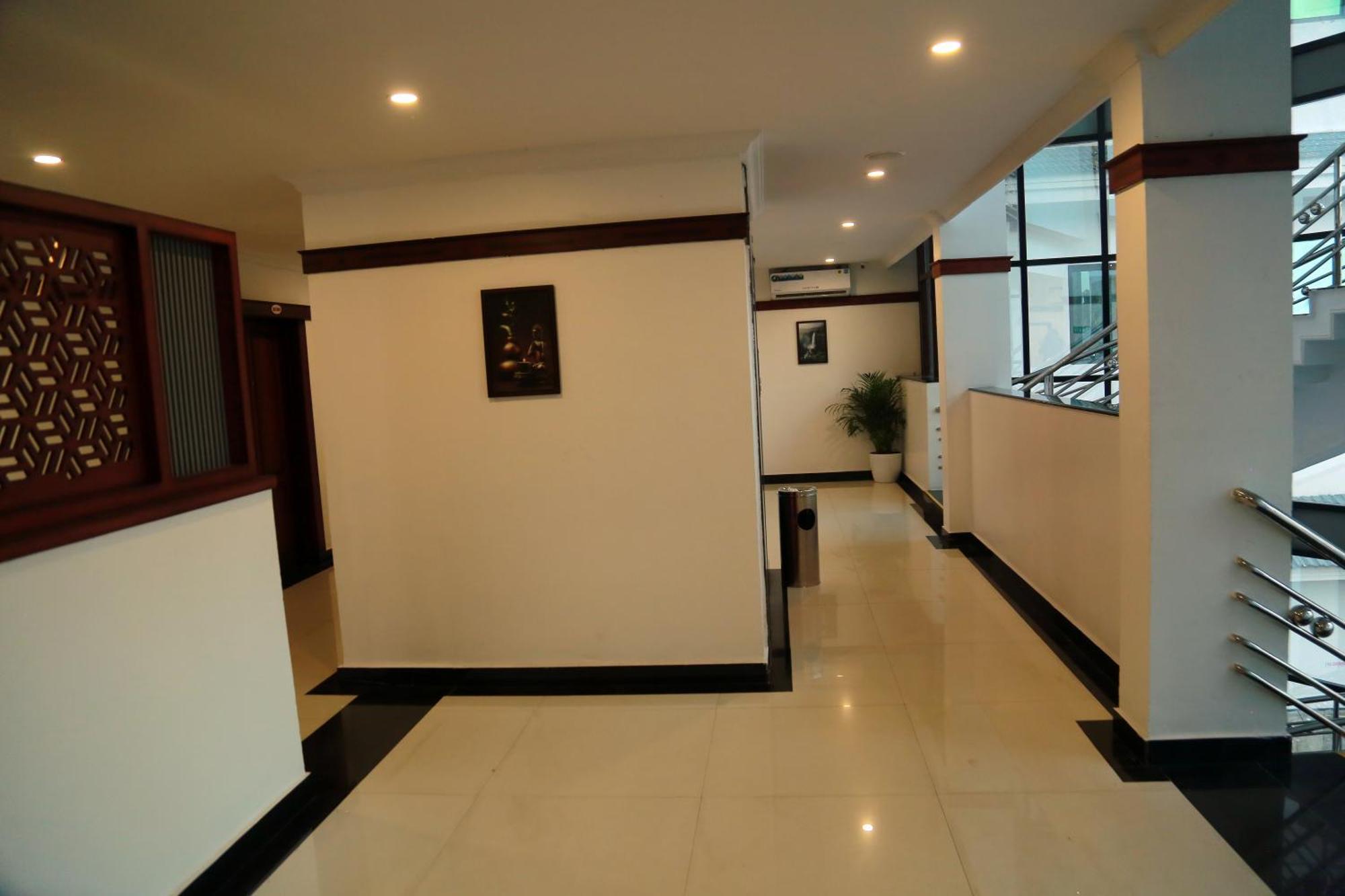 Hotel Savera Park Thrissur Dış mekan fotoğraf