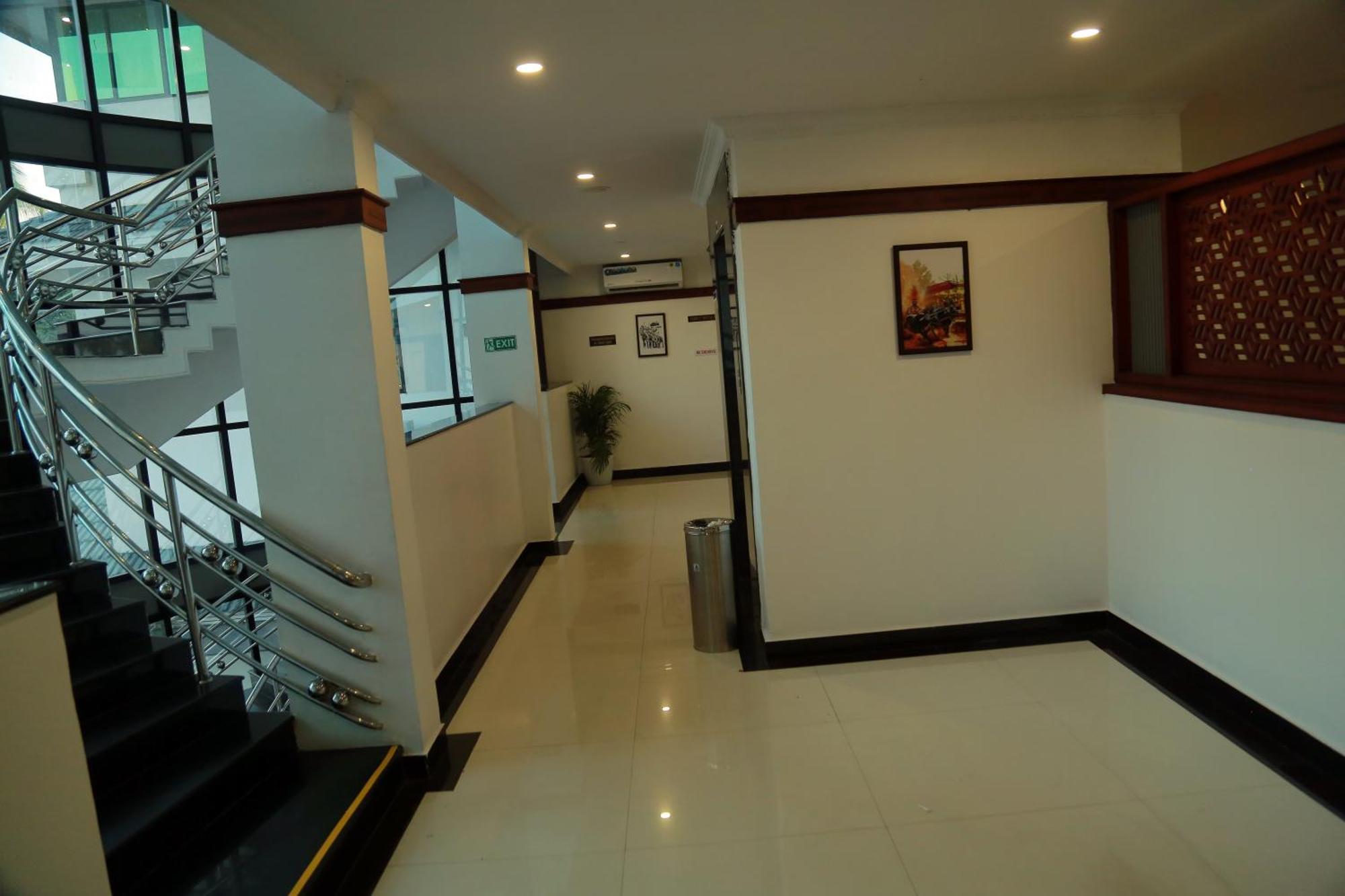 Hotel Savera Park Thrissur Dış mekan fotoğraf