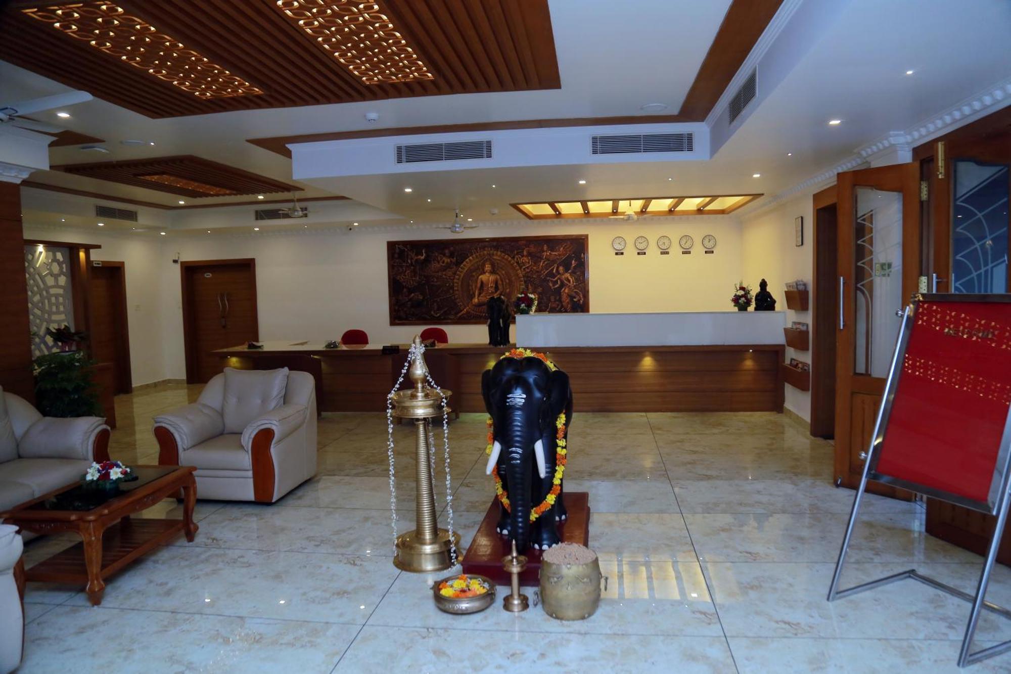 Hotel Savera Park Thrissur Dış mekan fotoğraf