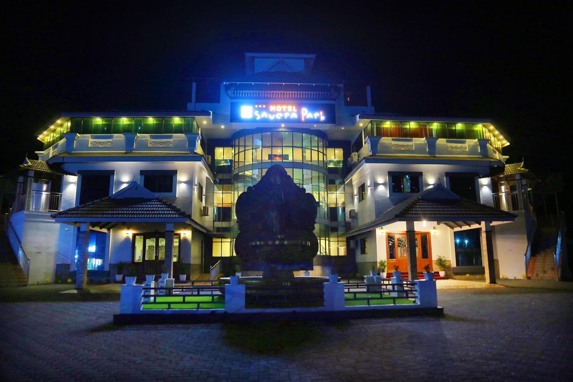 Hotel Savera Park Thrissur Dış mekan fotoğraf